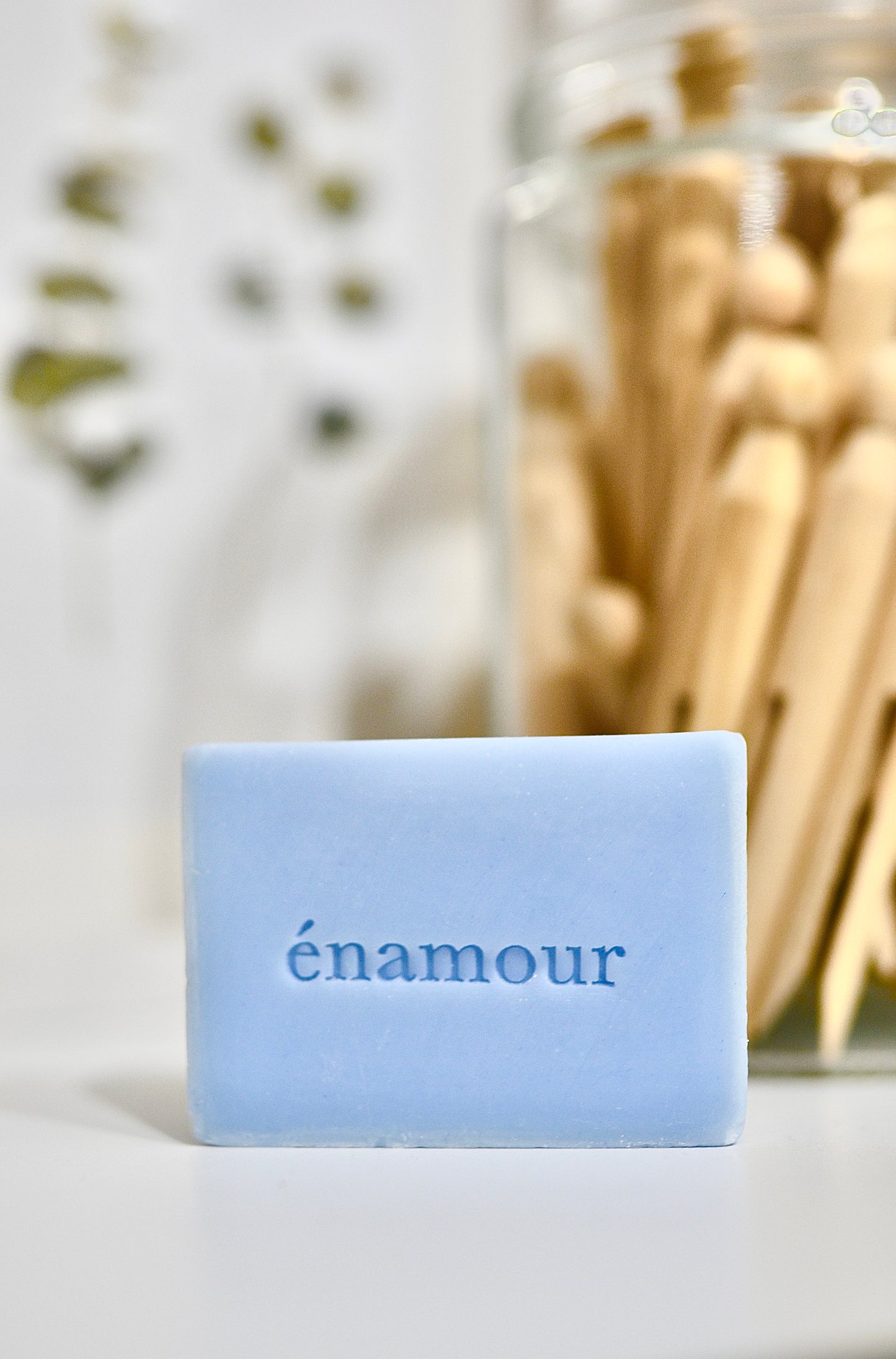Stain remover bar